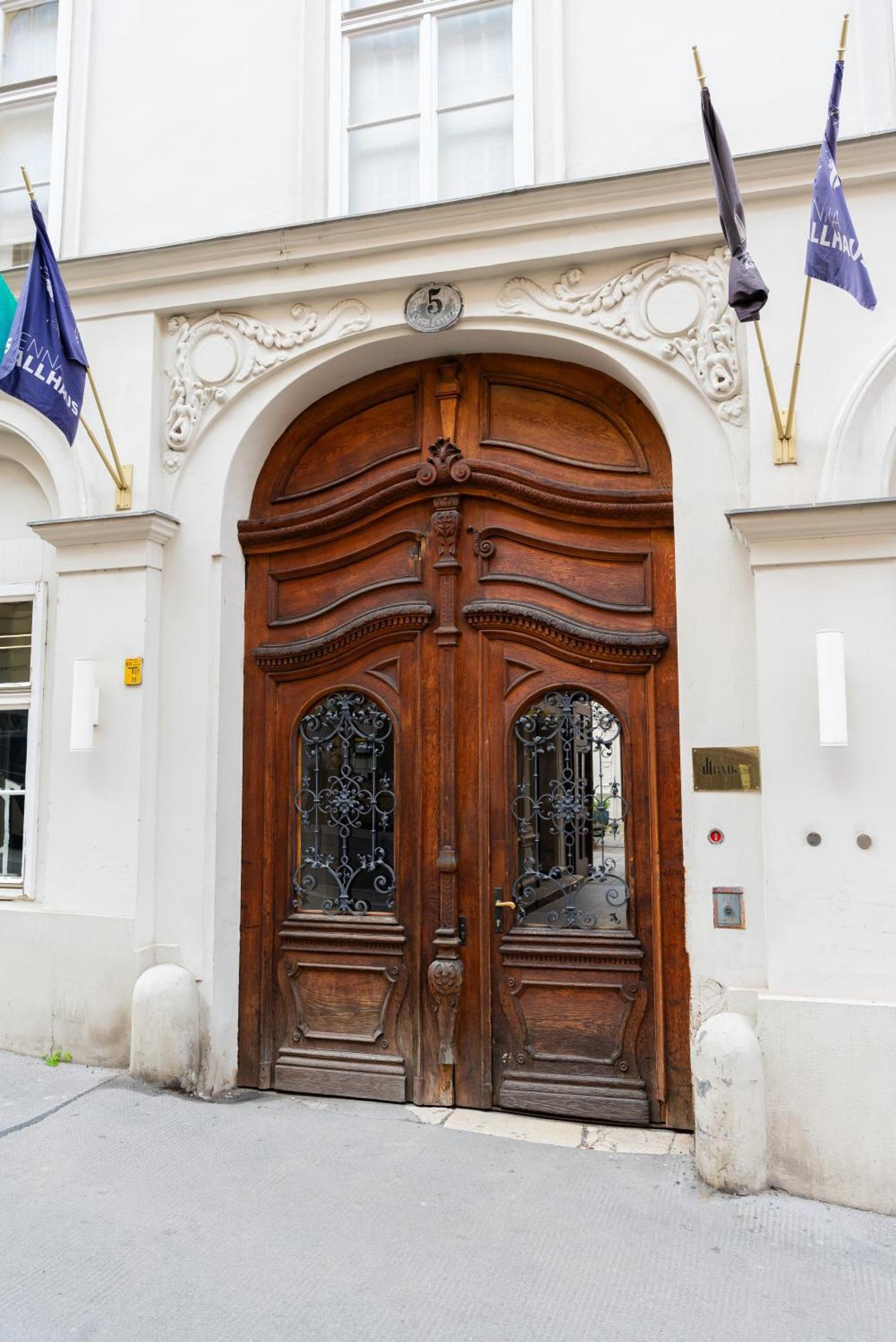 Central Living Apartments - Berggasse فيينا المظهر الخارجي الصورة